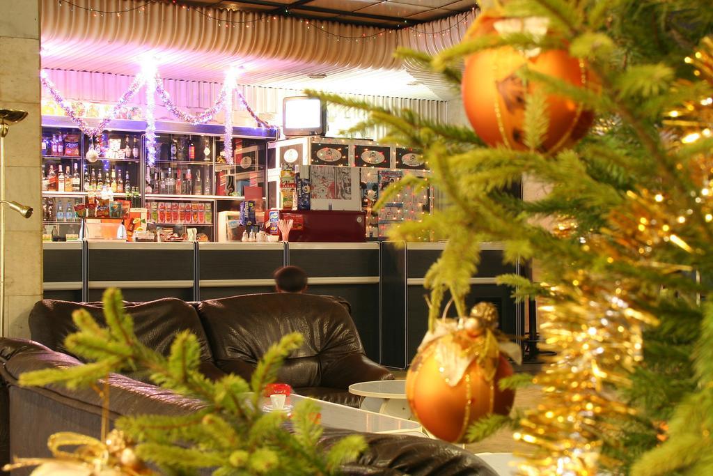 Cosmos Hotel Chişinău Eksteriør billede