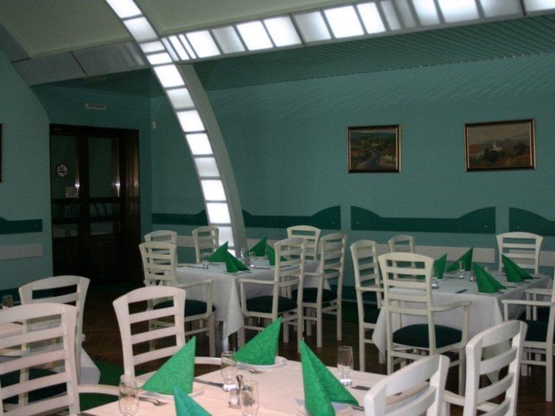 Cosmos Hotel Chişinău Eksteriør billede