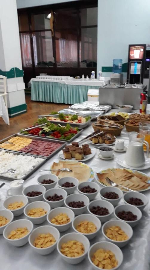 Cosmos Hotel Chişinău Eksteriør billede